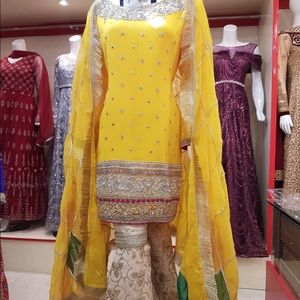 Indian Pakistani suit